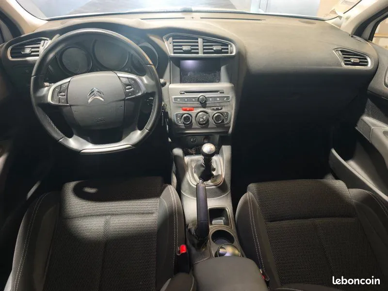 Citroen C4 2016 photo 3