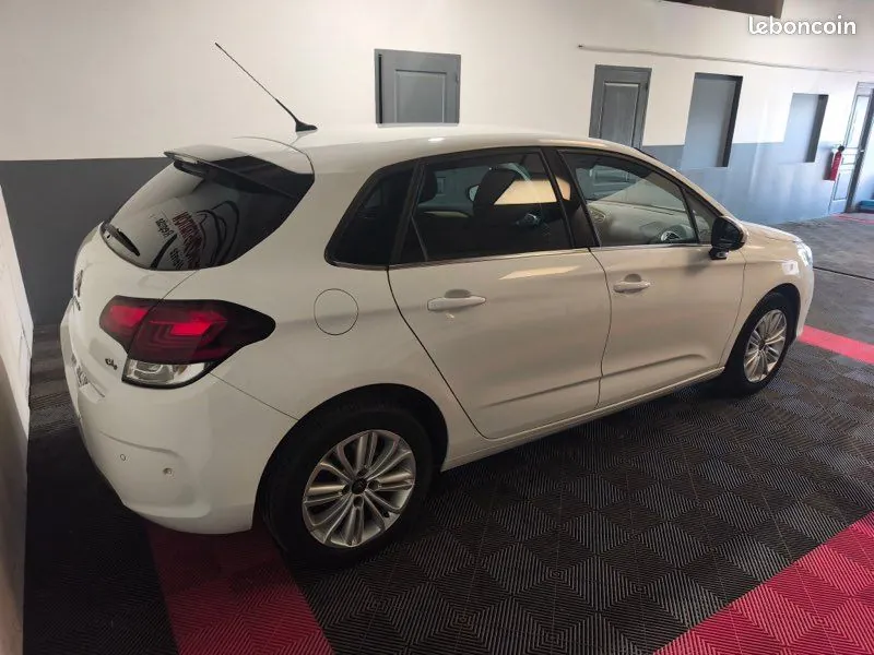 Citroen C4 2016 photo 4
