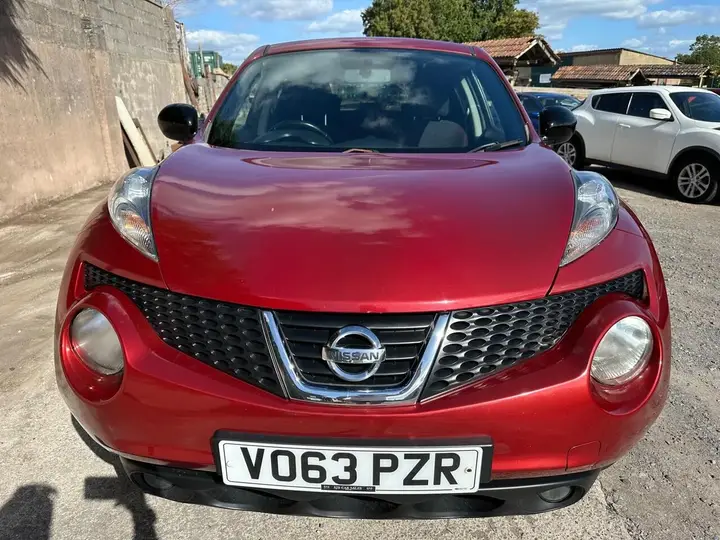 Nissan Juke 2013 photo 2