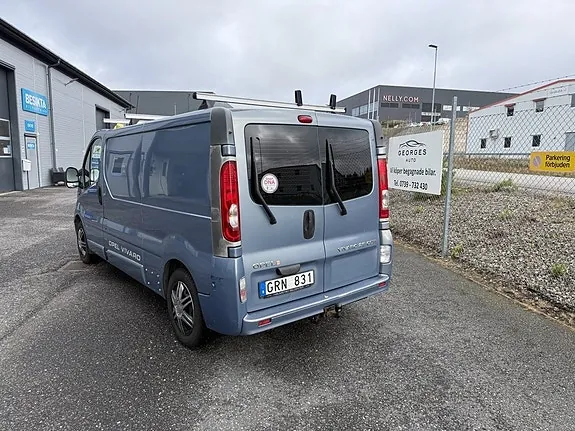 Opel Vivaro 2008 photo 3