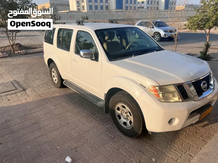 Nissan Pathfinder 2014 photo 2