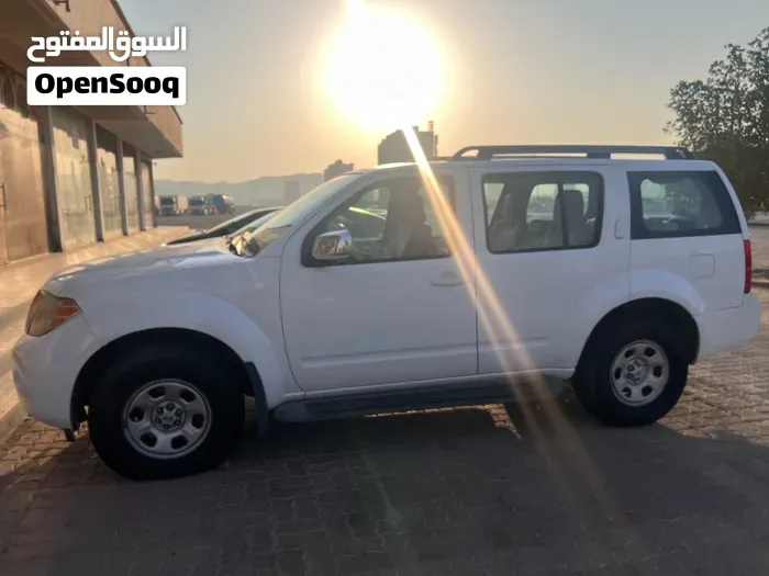 Nissan Pathfinder 2014 photo 3