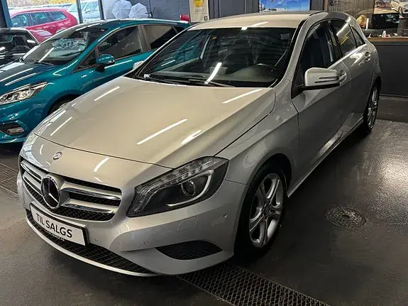 Mercedes-Benz A 180 2015 photo 5