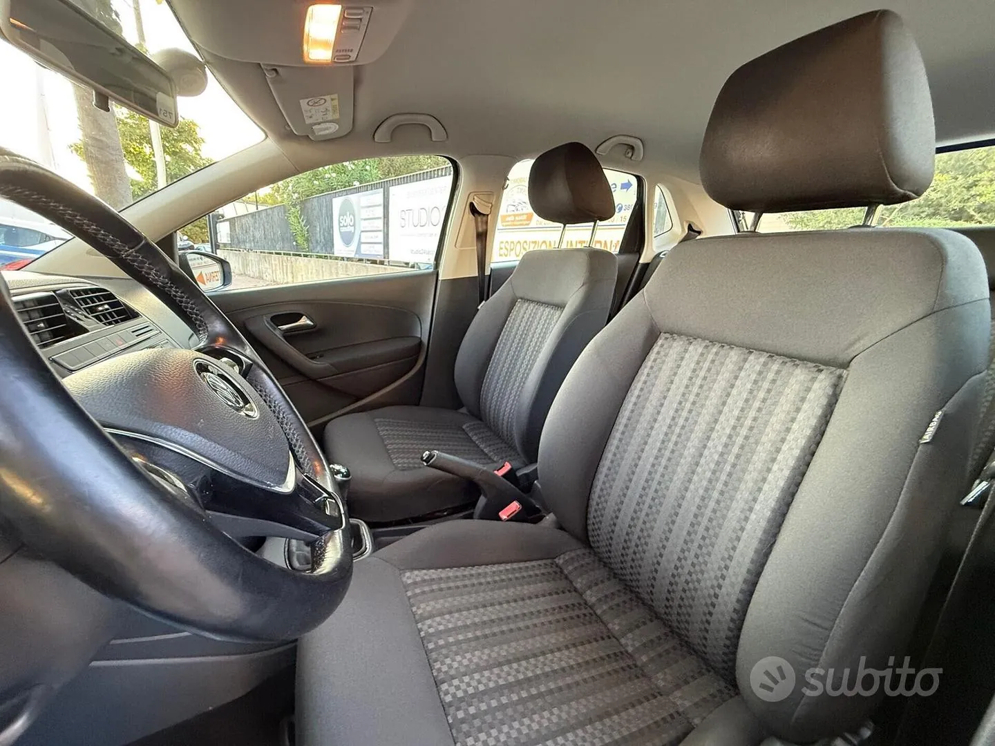 Volkswagen Polo 2014 photo 2