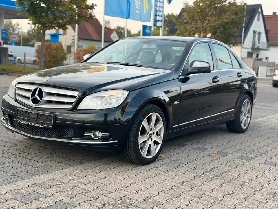 Mercedes-Benz C320