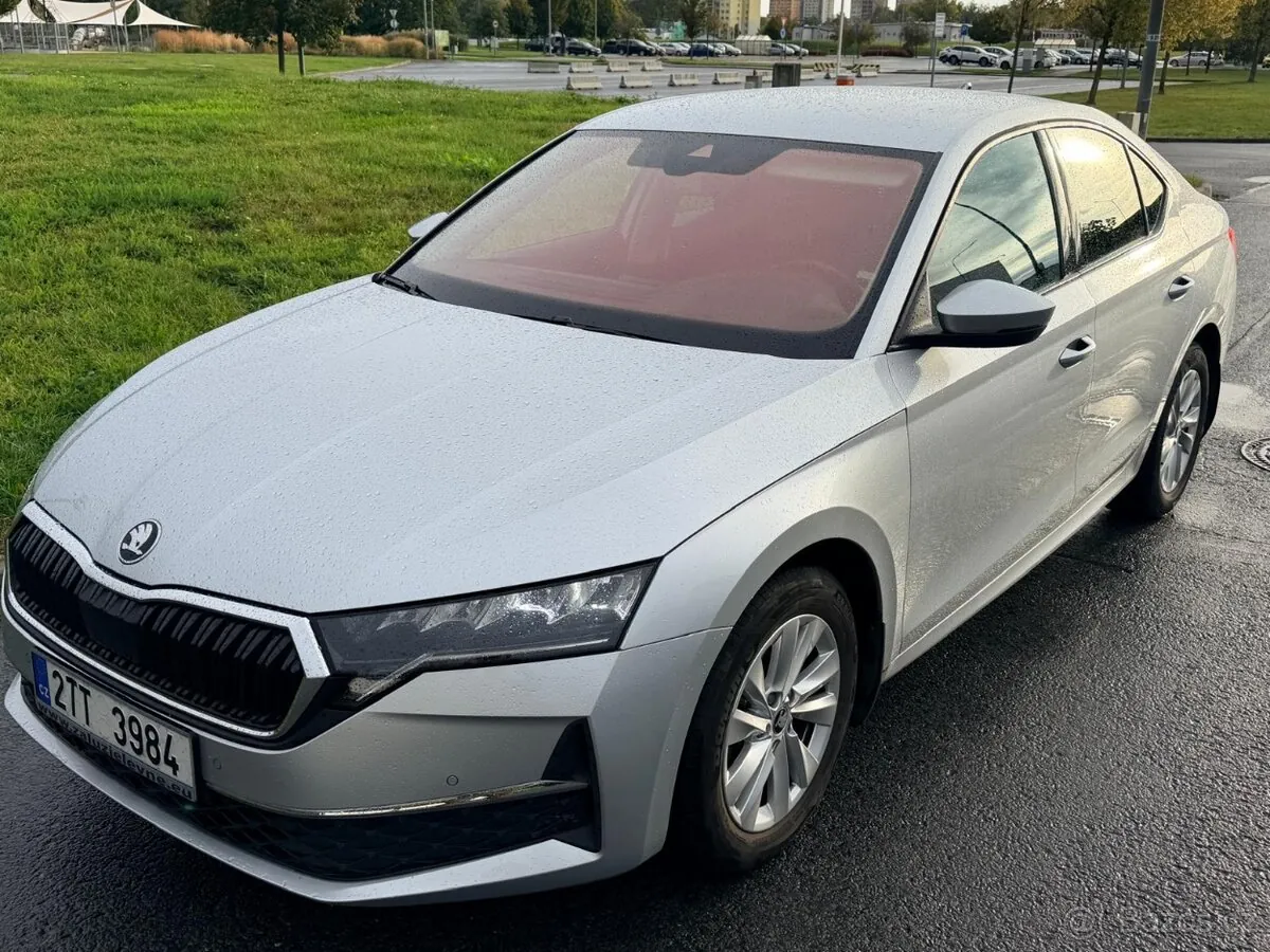 Skoda Octavia 2025 photo 2
