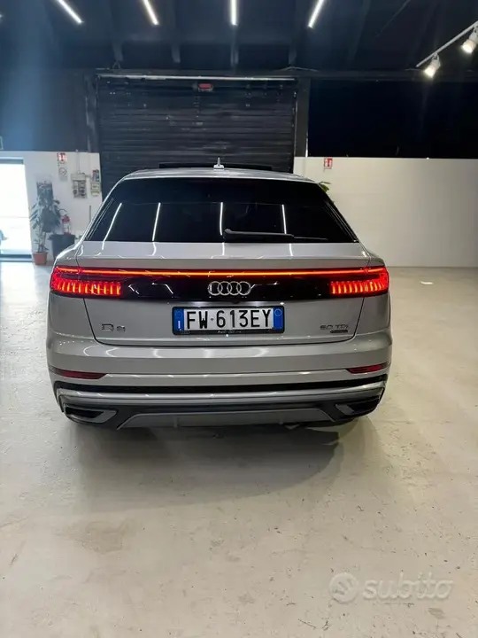 Audi Q8 2019 photo 5