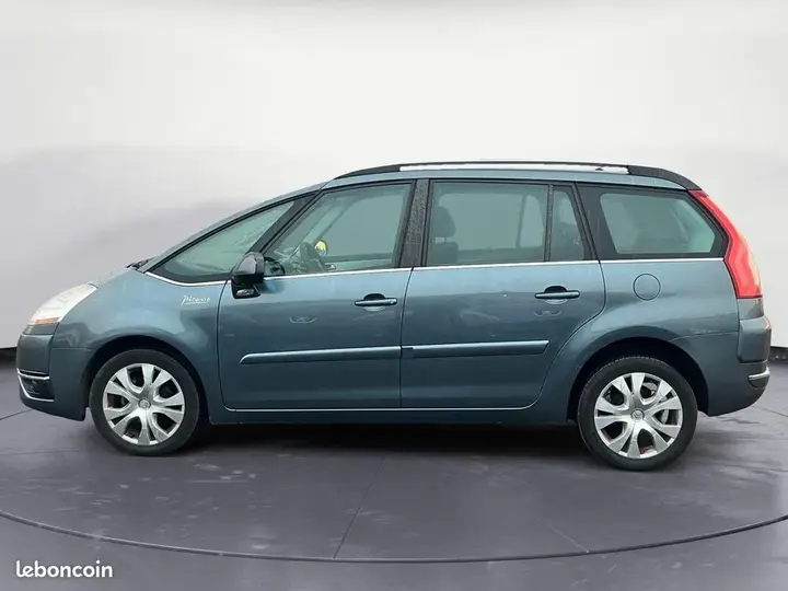 Citroen C4 Picasso 2010 photo 2