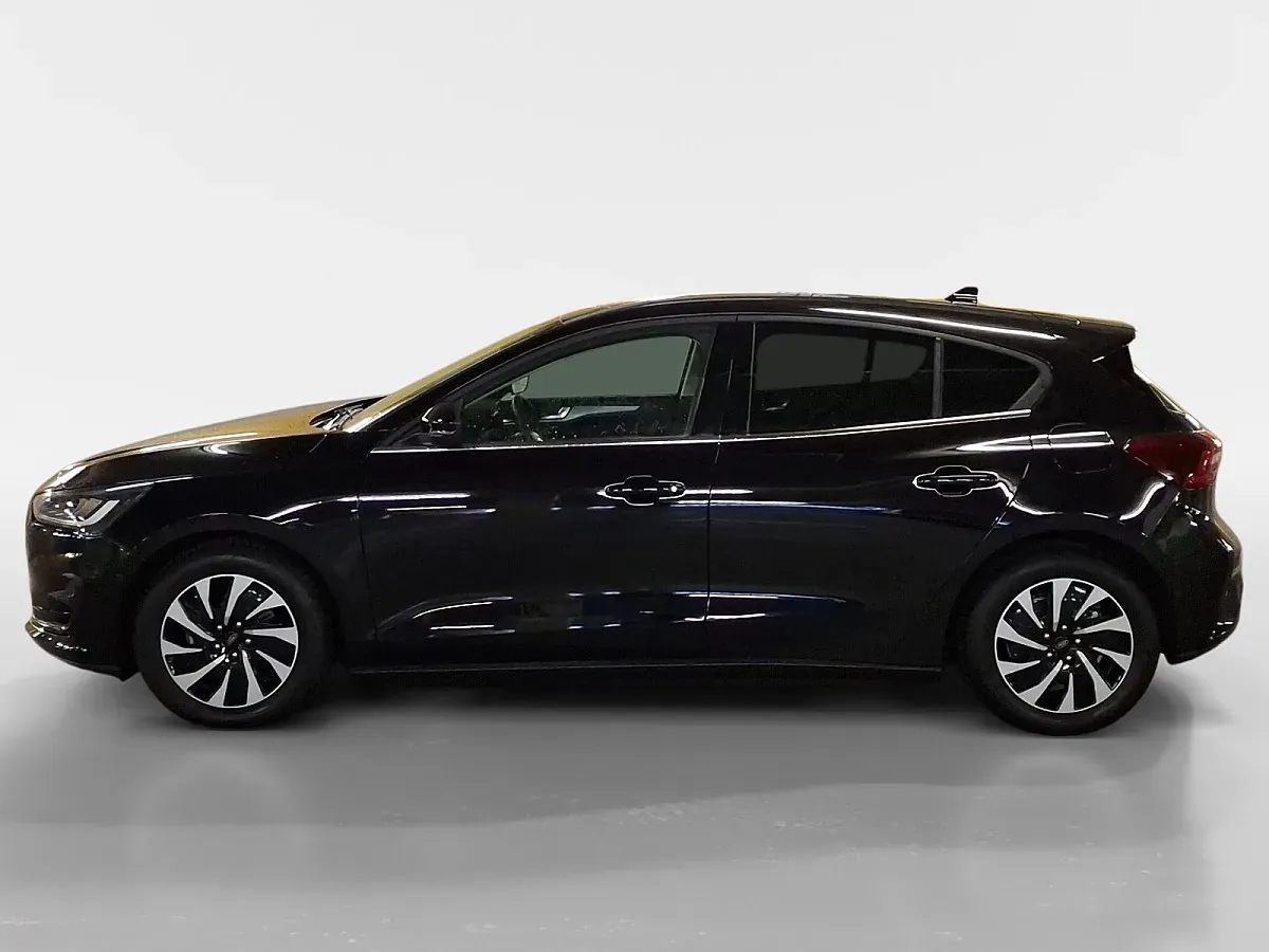 Ford Focus 2024 photo 2