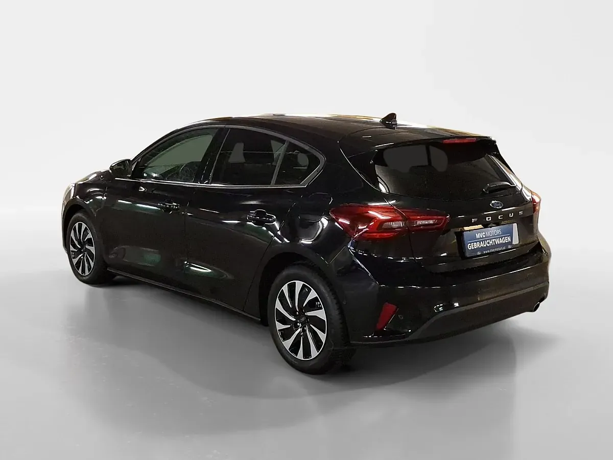 Ford Focus 2024 photo 3