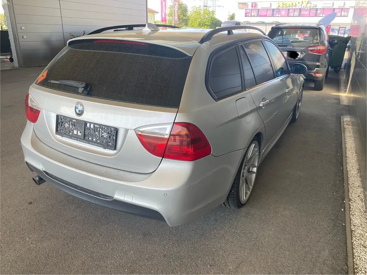 BMW 3 Series 2005 photo 3