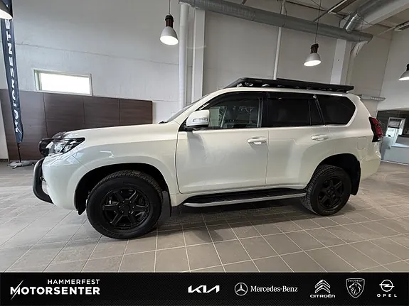 Toyota Land Cruiser 2020 photo 3