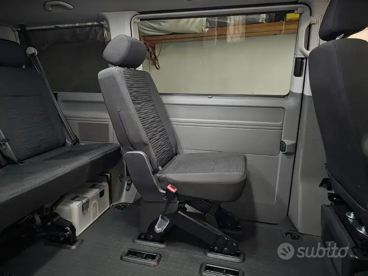Volkswagen Caravelle 2024 photo 4