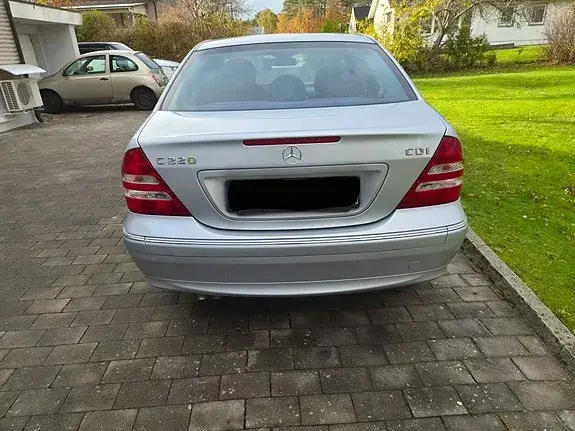 Mercedes-Benz C 220 2006 photo 4