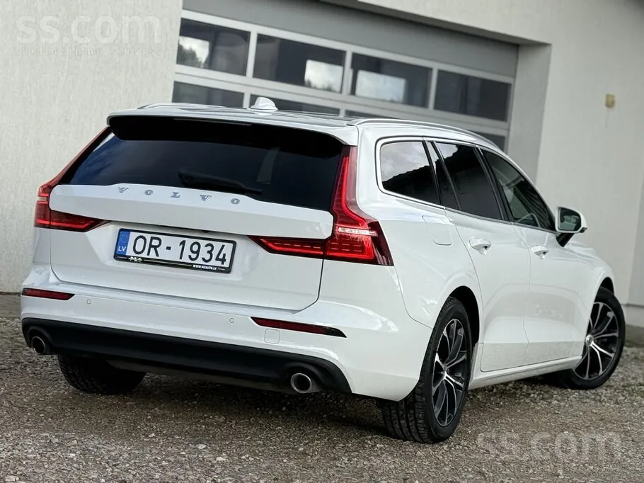 Volvo V60 Pro 2021 photo 4