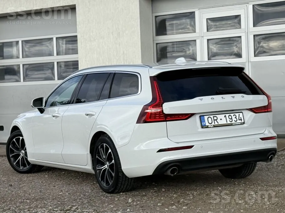 Volvo V60 Pro 2021 photo 3