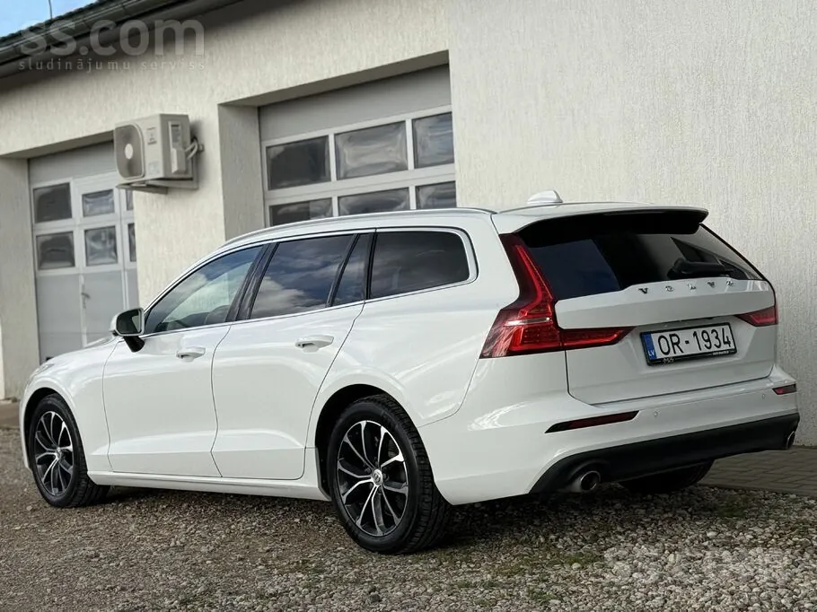 Volvo V60 Pro 2021 photo 5