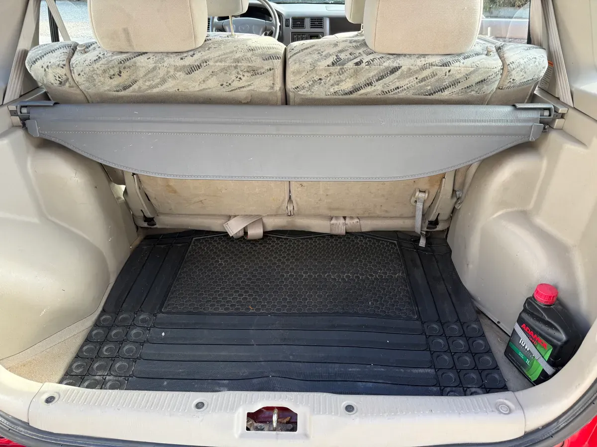 Mazda Demio 2000 photo 3