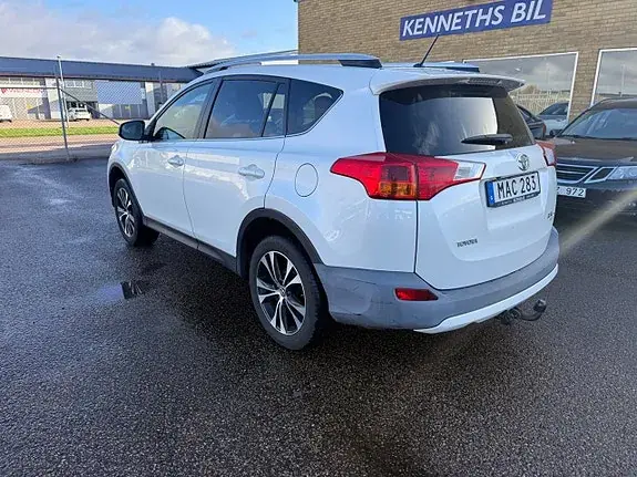Toyota Rav4 2015 photo 3