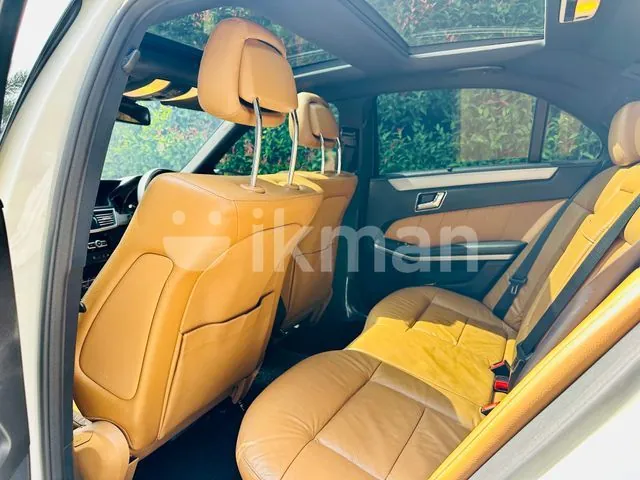 Mercedes-Benz E200 2011 photo 4