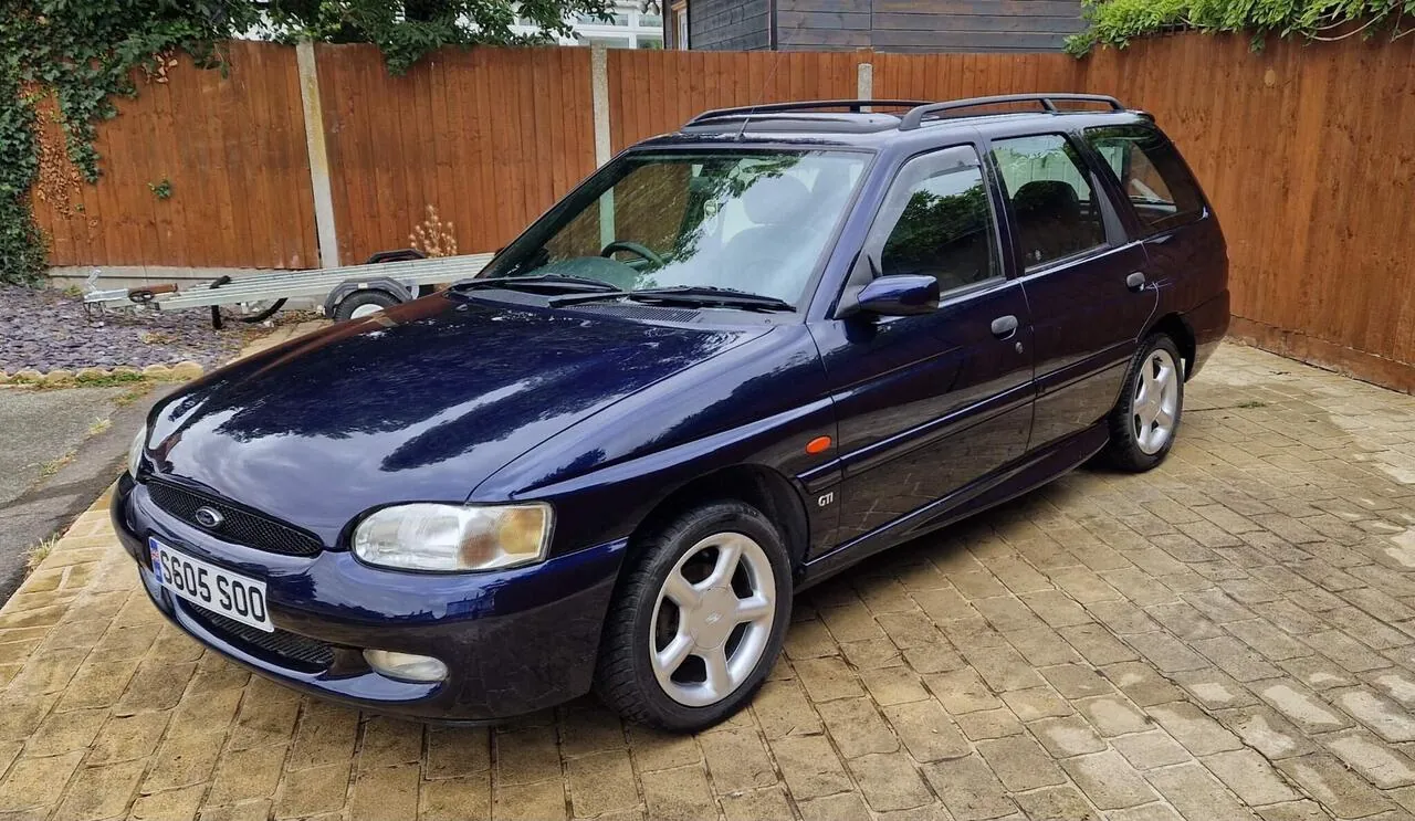 Ford Escort 1998 photo 2