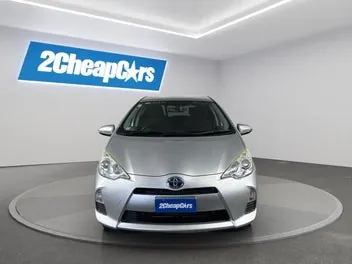 Toyota Aqua 2014 photo 3