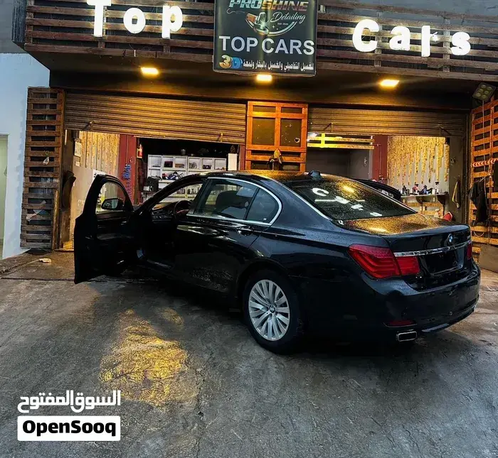 BMW 7 Series 2009 photo 2