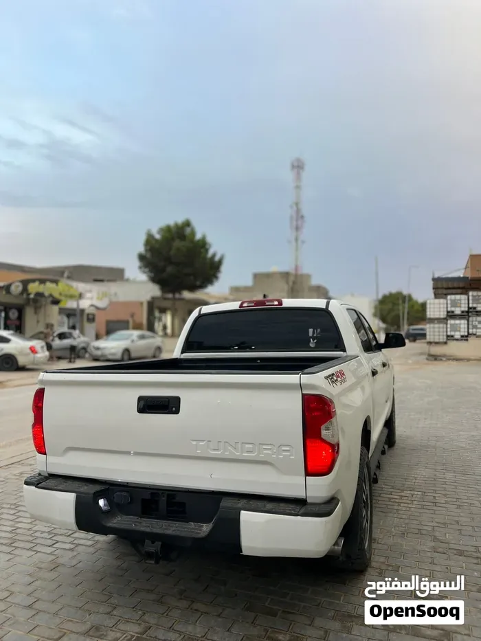 Toyota Tundra 2020 photo 3