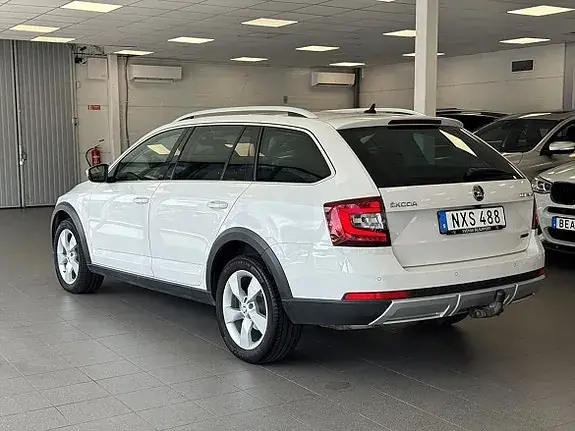 Skoda Octavia Scout 2018 photo 5
