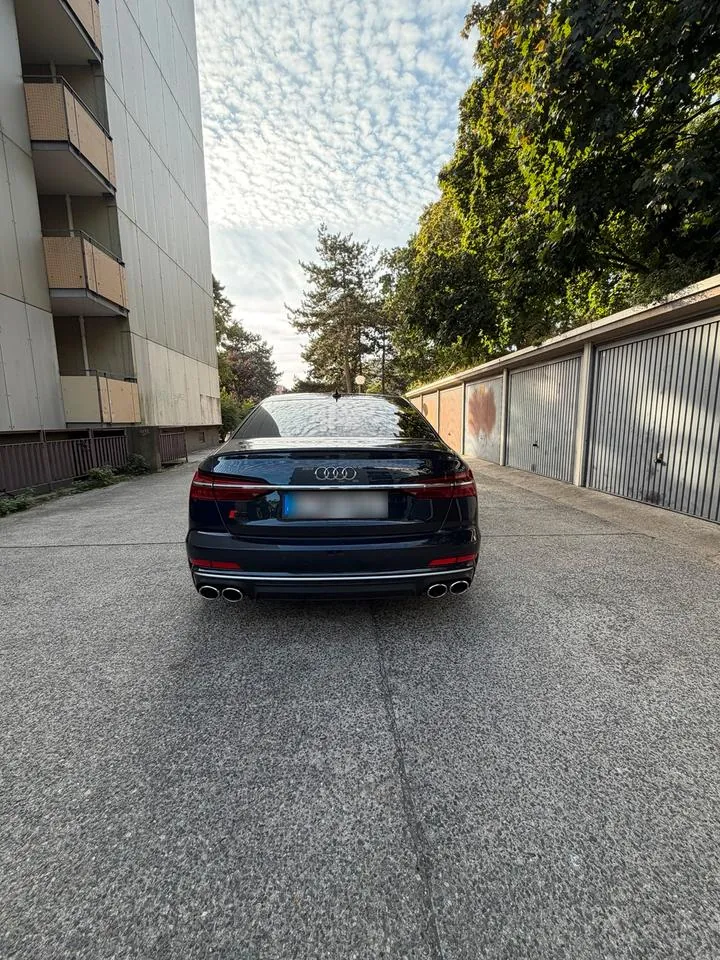 Audi S 6