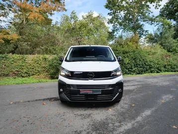 Opel Vivaro photo 2