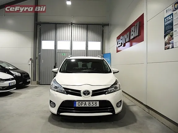 Toyota Verso 2014 photo 2
