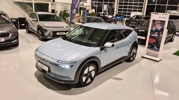 Hyundai Ioniq 3 2026 photo 2