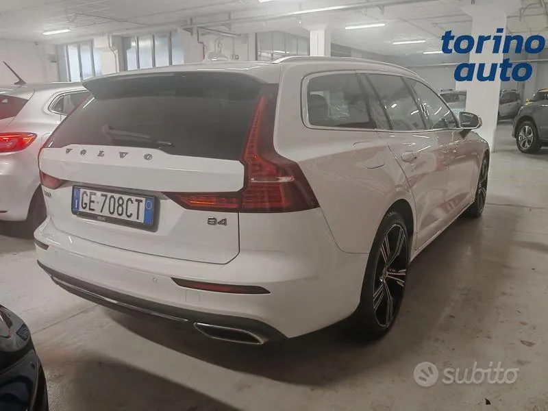 Volvo V60 2021 photo 5