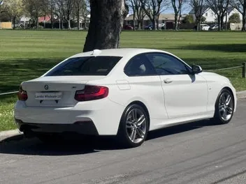 BMW 220I 2015 photo 4