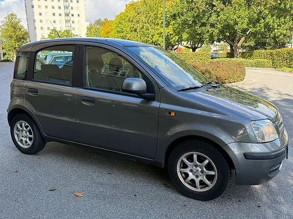Fiat Panda 2011 photo 4