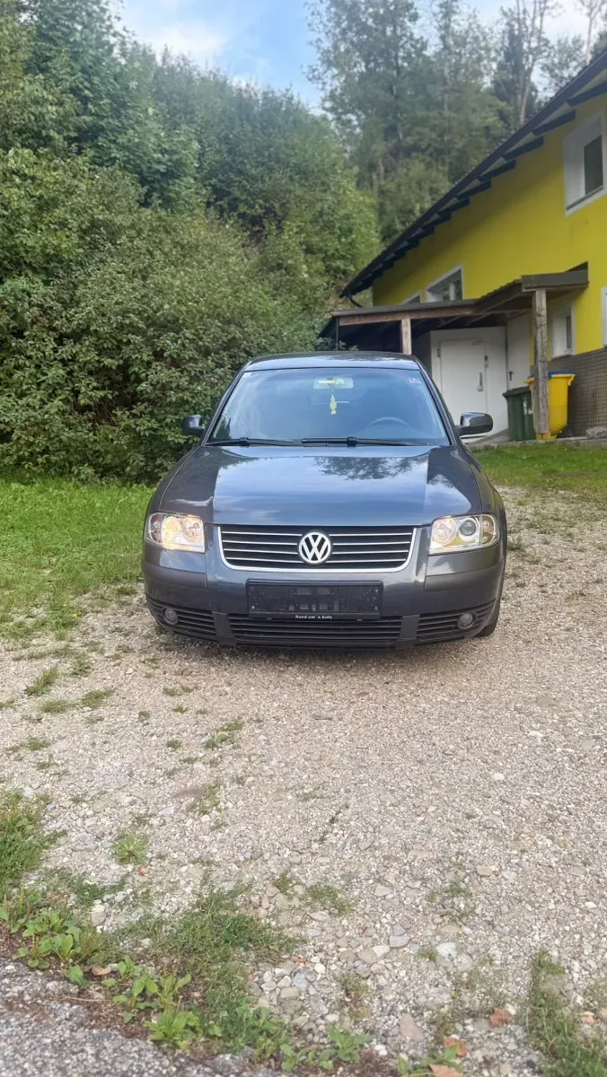 Volkswagen Passat 2003 photo 2