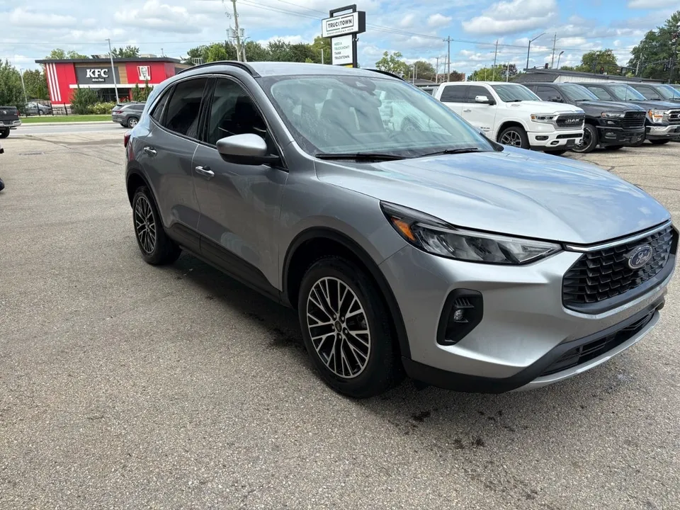 Ford Escape 2023 photo 4