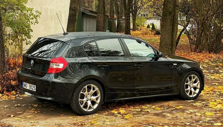 BMW 120