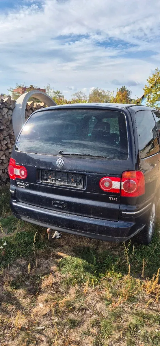 Volkswagen Sharan 2005 photo 2