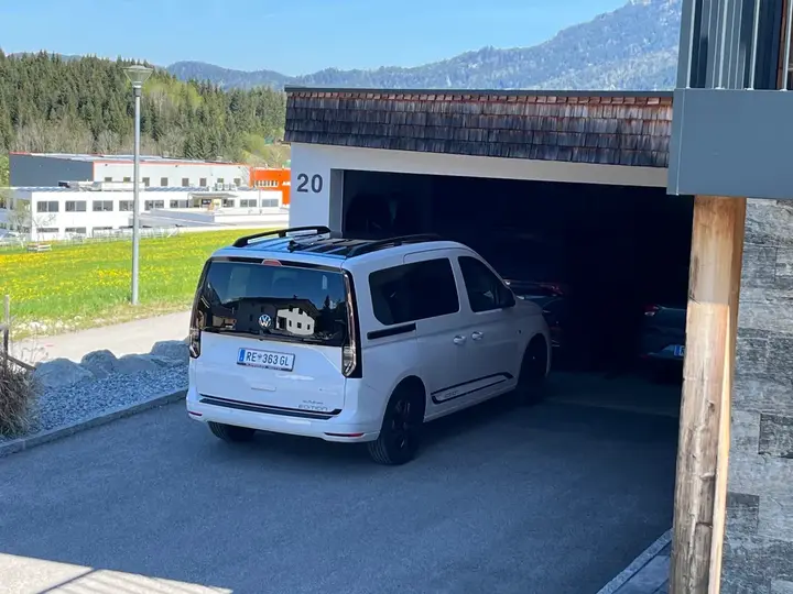 Volkswagen Caddy 2025 photo 2