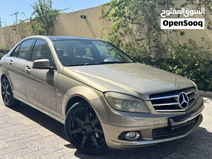 Mercedes-Benz C230 2009 photo 4