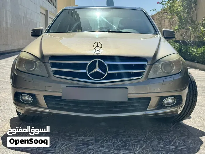 Mercedes-Benz C230