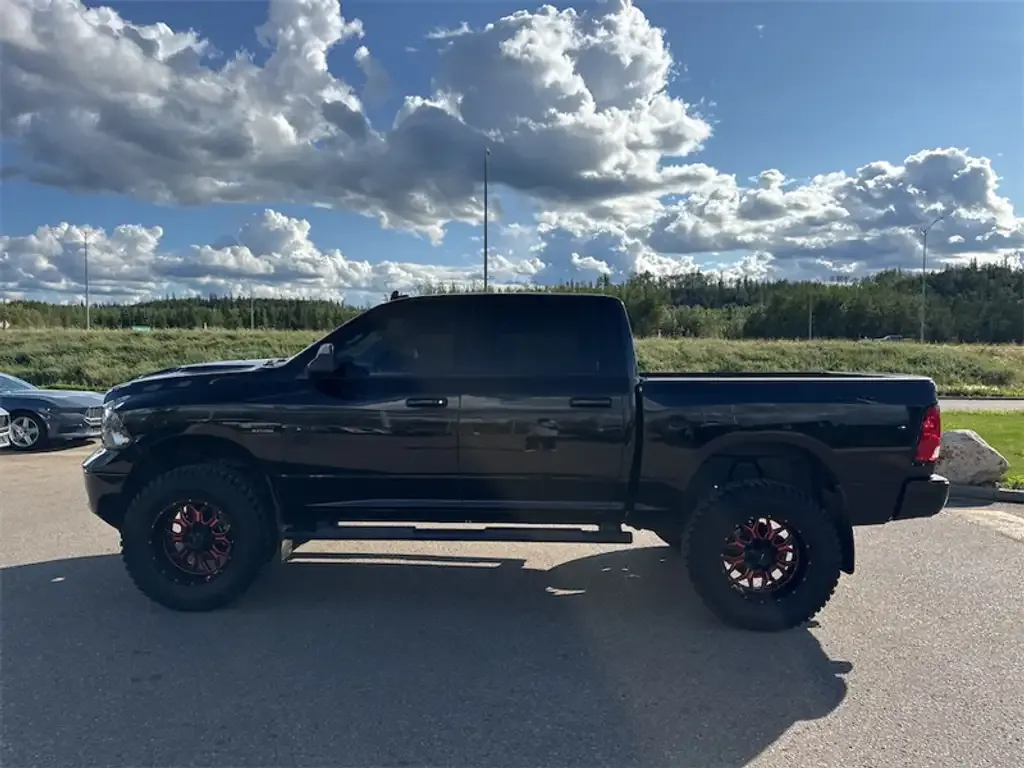 Ram 1500 2023 photo 2