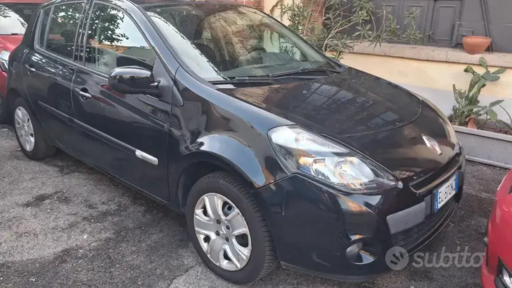 Renault Clio 2012 photo 3