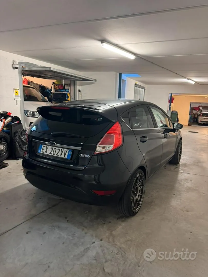 Ford Fiesta 2014 photo 3