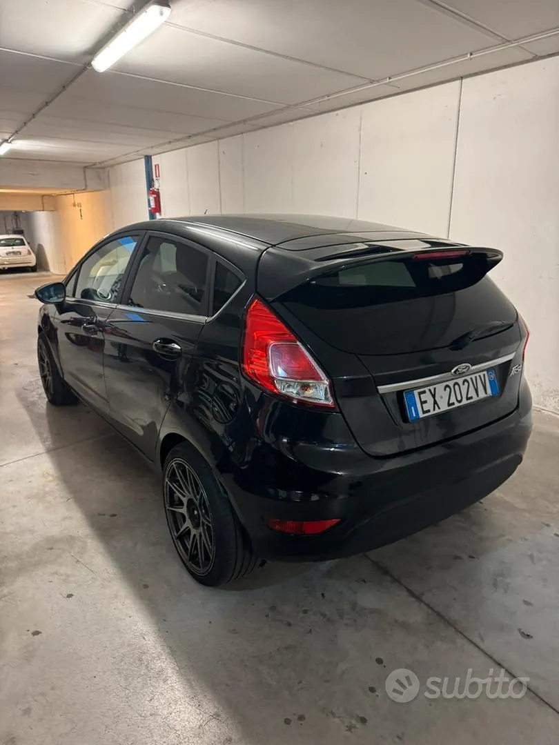 Ford Fiesta 2014 photo 4
