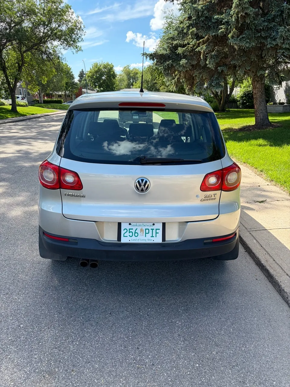 Volkswagen Tiguan 2011 photo 2