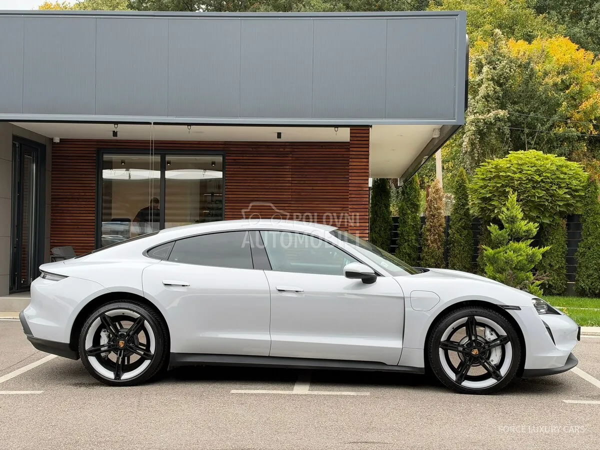 Porsche Taycan 2021 photo 4