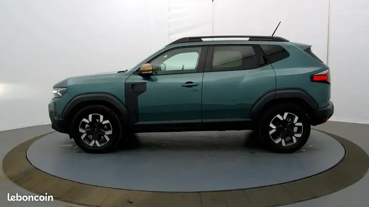 Dacia Duster 2025 photo 2
